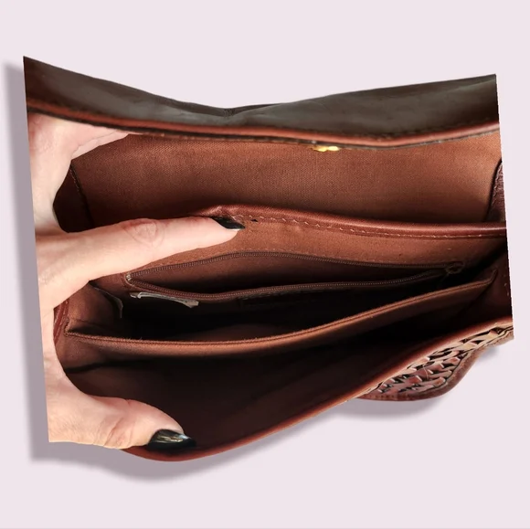 Vintage- Etienne Aigner Leather Purse - Picture 6 of 9